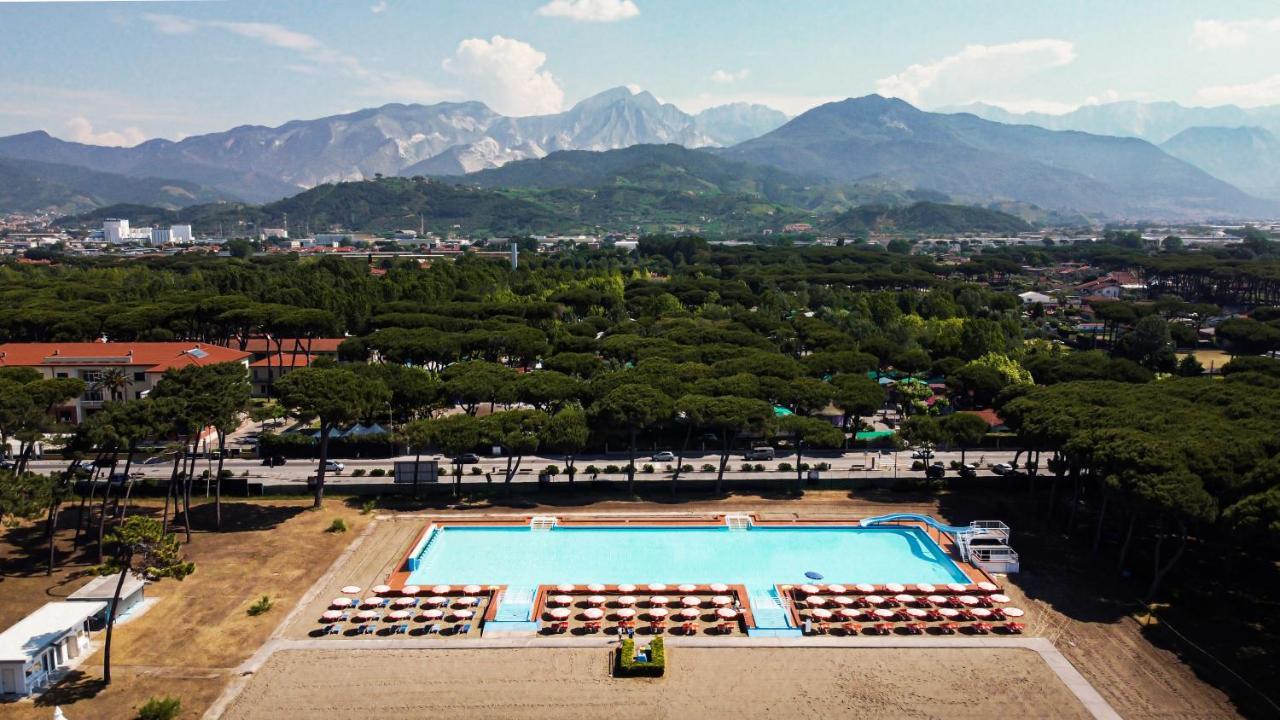 Villaggio Torre Marina Marina di Massa Extérieur photo