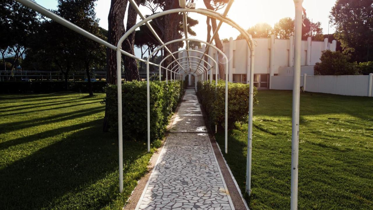 Villaggio Torre Marina Marina di Massa Extérieur photo