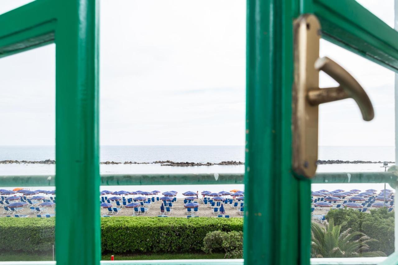 Villaggio Torre Marina Marina di Massa Extérieur photo
